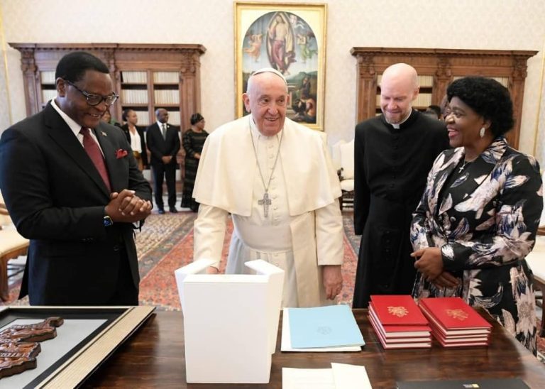 Chakwera meets Pope Francis
