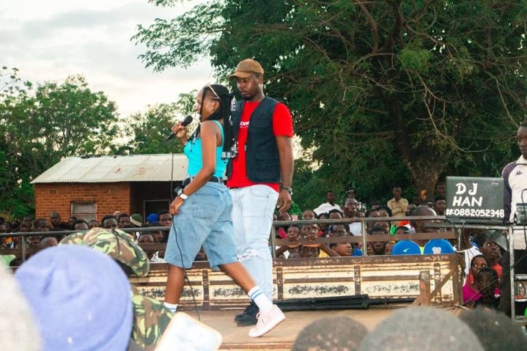Emmie Deebo lights up Neno with a homecoming concert