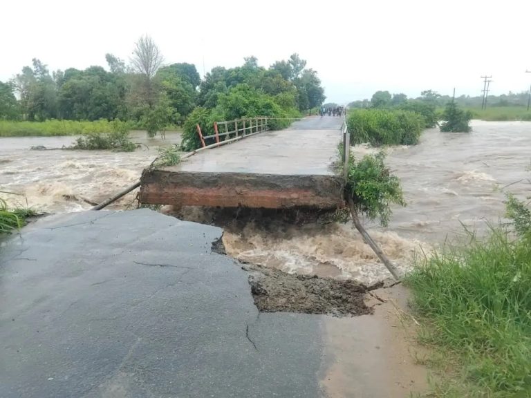 Flash floods hit Nkhotakota